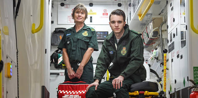 11:05 PM: 999: On the Front Line | More 4 | 3/12 2026