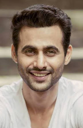 Freddy Daruwala as 