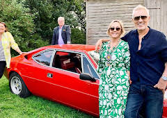 Celebrity Antiques Road Trip