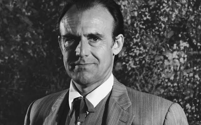 Richard Bull