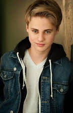 Mitchell Kummen as Johnny