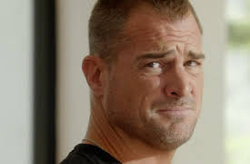 MacGyver, Season 1: Awl