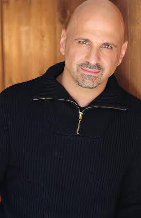 Theo Kypri as 