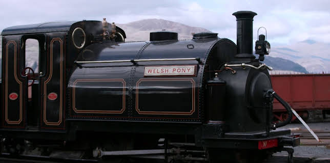 06:30: Antiques Road Trip (S23 E1) (S23) | TV8 | 11/6 2025