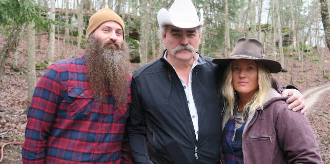 12:00 PM: Homestead Rescue (S4 E12) (S4) | Discovery Channel | 11/2 2025