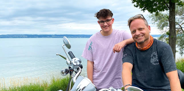 22:30: Friso sucht die Freiheit: Leben im richtigen Körper | HR Fernsehen | 12/2 2025