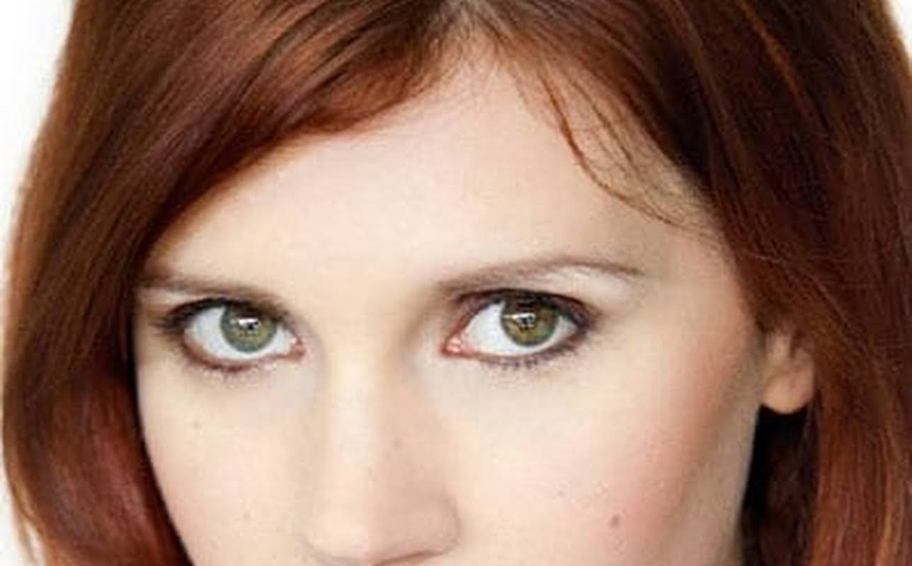 Julie McNiven
