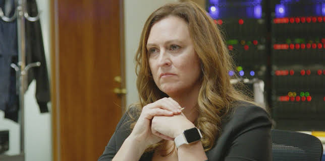 21:00: Hunting Hitler (S3 E6) (S3) | TV10 | 11/22 2025