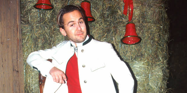 22:10: Nissene på låven (S1 E9) (S1) | MAX | 12/9 2025