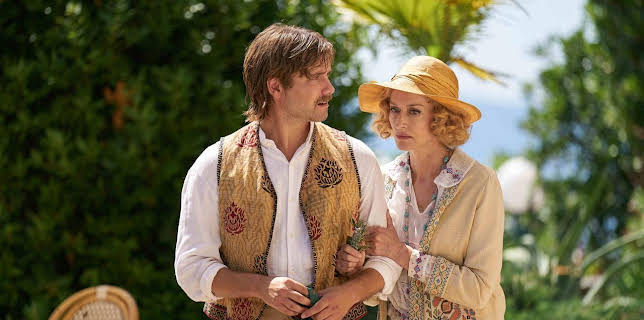 22:00: Hotel Portofino (S03/E03) | One | 10/28 2025