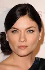 Jodi Lyn O'Keefe como Sarah