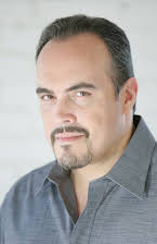 David Zayas como 