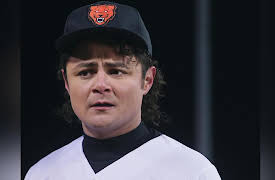 Alternatino with Arturo Castro Season 1: The Aunts