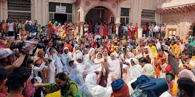 18:35: Hoffnung für Indiens Witwen | Arte | 11/8 2025