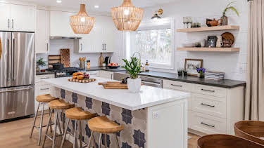 11:00 AM: Property Brothers: Forever Homes (S3 E11) (S3) | W | 12/18 2025