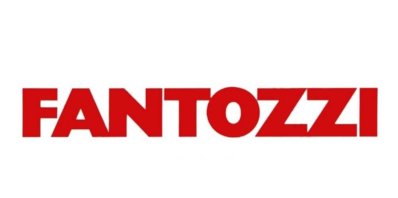 Fantozzi: White Collar Blues (1975)