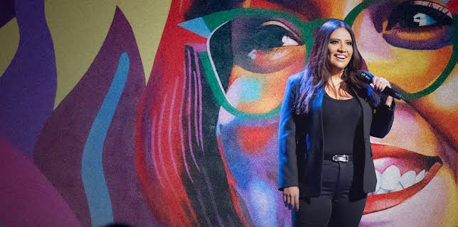 Cristela Alonzo: Middle Classy (2022)