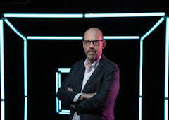 No pot ser!: Made of plastic