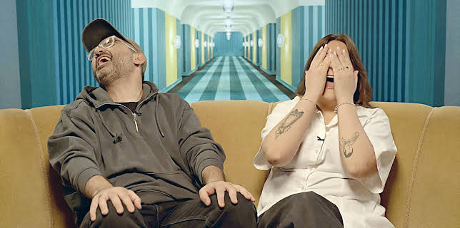 14:50: Dette er humor: Glatte sko, skrukk og promp | NRK 2 | 1/9 2026