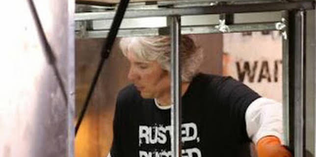 19:38: Joyas sobre ruedas: Humvee de AM General de 1992 | Discovery Max | 3/4 2026