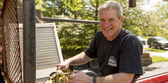 06:00: Salvage Dawgs (S2 E3) (S2) | Discovery Channel | 3/28 2026