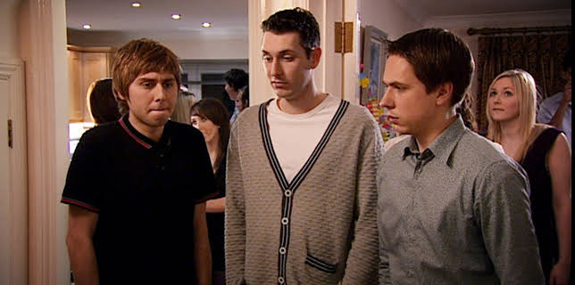 1:10 AM: The Inbetweeners | E4 | 12/26 2025