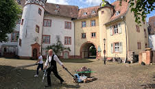 Traumhaus oder Luftschloss? - Normal wohnen kann jeder