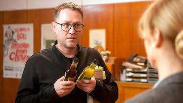 00:45: Das Institut - Oase des Scheiterns (14) | BR Fernsehen | 12/12 2025