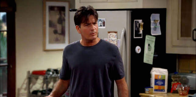 21:10: Two and a Half Men (S6 E3) (S6) | Kanal 9 | 3/19 2026