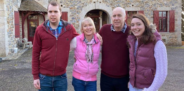 8:55 AM: Chateau DIY | More 4 | 11/21 2025