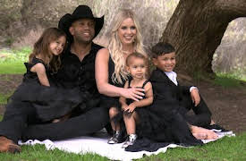 Country Ever After: Meet the Andersons