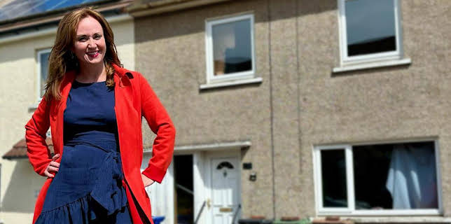 11:15 AM: Homes Under the Hammer (S27) | BBC One | 1/30 2026