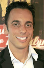 Sebastian Maniscalco como 