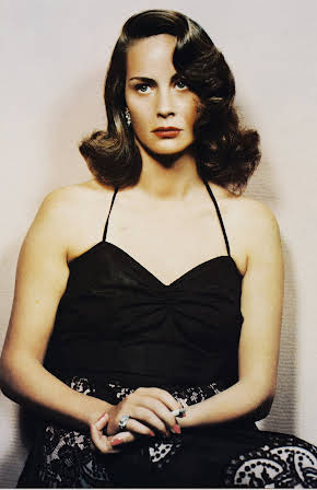 Alida Valli as 
