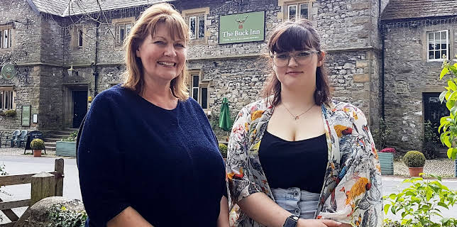 5:15 PM: Four in a Bed | More 4 | 12/8 2025