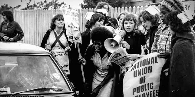 7:30 PM: 1978: The Year the Christmas Lights Went Out | 5 Select | 12/7 2025