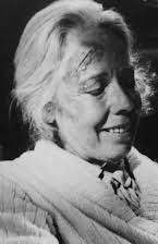 Elizabeth Hoffman como 