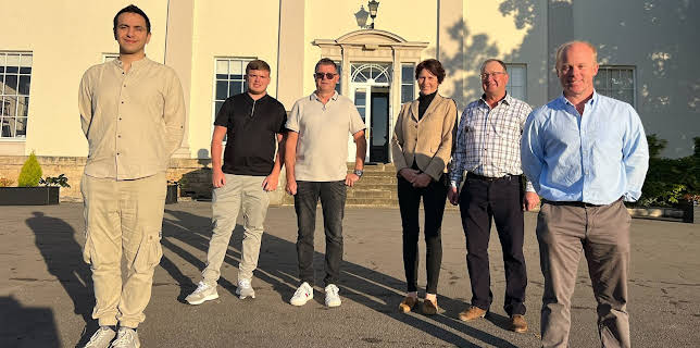 8:25 PM: Four in a Bed | More 4 | 3/8 2026