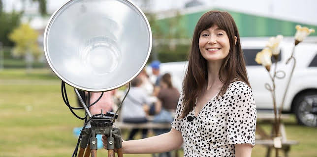 12:15 PM: Bargain Hunt (S60) | BBC One | 2/4 2026