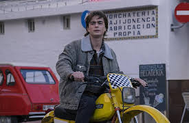 Season 1: The Mortician (La mortaja)