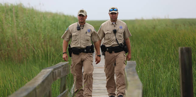 03:00: Lone Star Law  (S1 E4) (S1) | Animal Planet | 12/15 2025