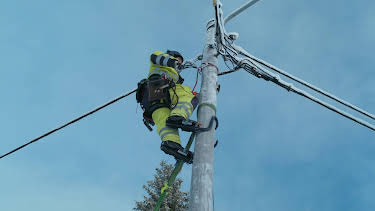 06:00: Högspänning (S4 E1) (S4) | Viasat 4 | 4/18 2026