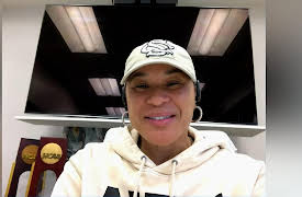 The Greatest Hour of All Time: Season 2022: December 20, 2022 (Wosny Lambre, Dawn Staley)