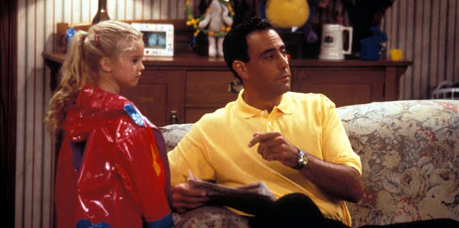 7:50 AM: Everybody Loves Raymond | Channel 4 | 11/17 2025