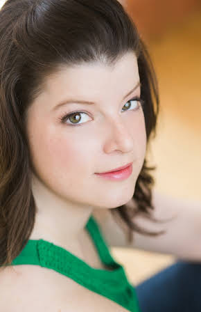 Jessica Paquet as 