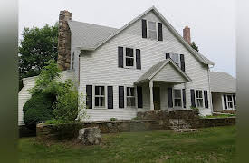 House Hunters: Volume 5, Season 122: Character in Connecticut