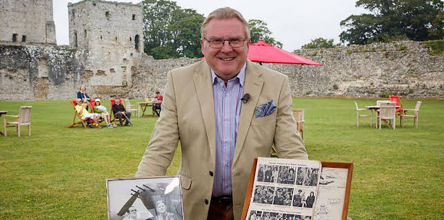 7:00 PM: Antiques Roadshow (S44) | BBC Four | 2/15 2026