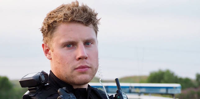 4:00 PM: Police Interceptors (S15 E4) (S15) | 5 Star | 11/21 2025