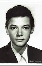 Johnny Stewart como Little Knife