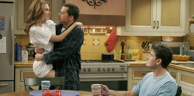 17:05: Two and a Half Men (S3 E14) (S3) | TVNorge | 11/27 2025